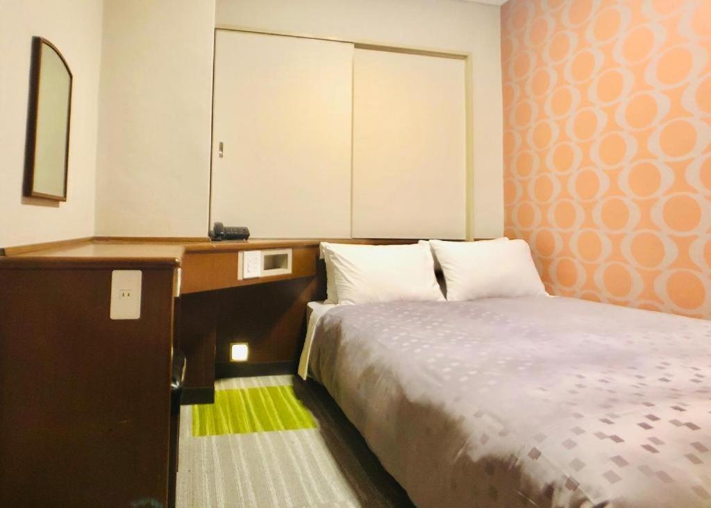 Urban Place Inn Kokura Kitakyushu Bagian luar foto