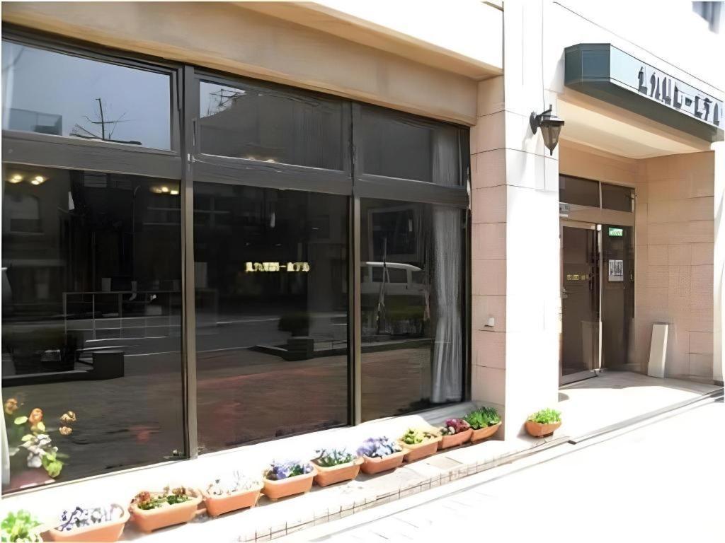 Urban Place Inn Kokura Kitakyushu Bagian luar foto