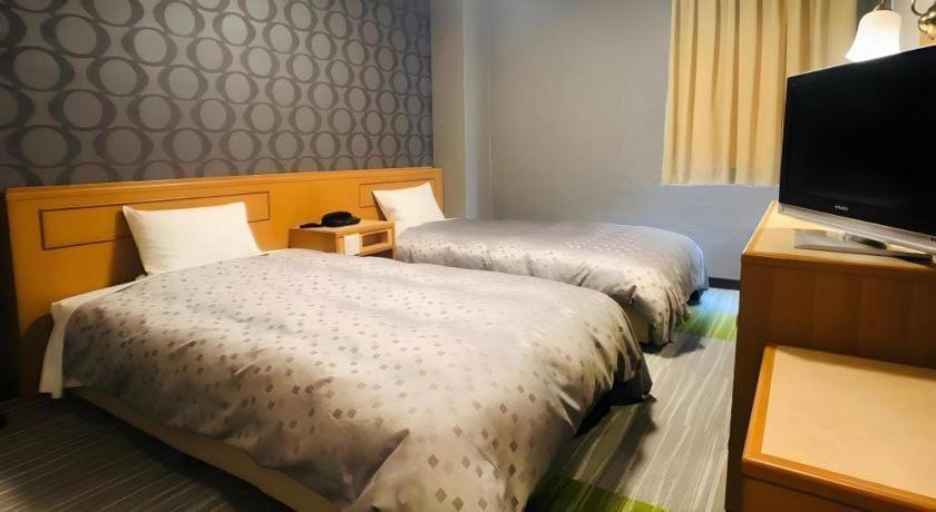 Urban Place Inn Kokura Kitakyushu Bagian luar foto